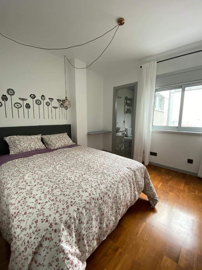 شقة Penthouse With Terrace And Views Near Oza'S Beach آكورونيا المظهر الخارجي الصورة