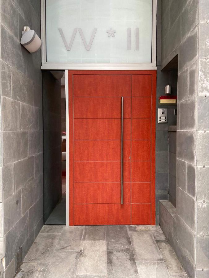 شقة Penthouse With Terrace And Views Near Oza'S Beach آكورونيا المظهر الخارجي الصورة